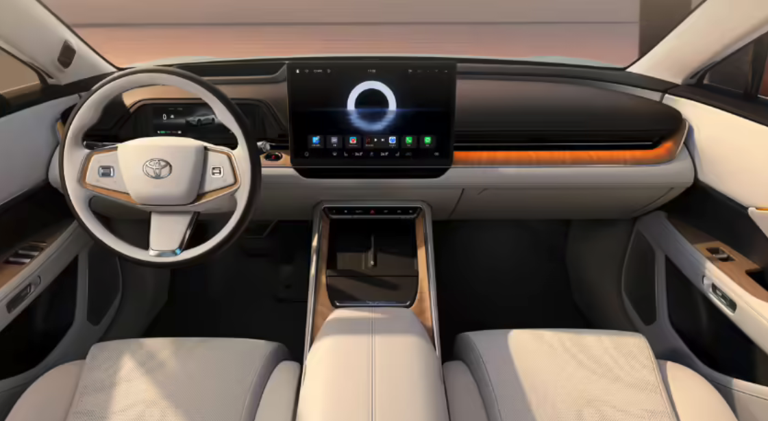 广汽丰田铂智7今日开启预售 15.68万起 搭载鸿蒙座舱与丰田安全要件